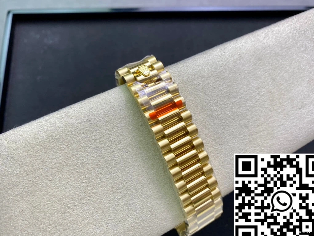 Day Factory 118208 Date Yellow Gold EW Rolex 0410
